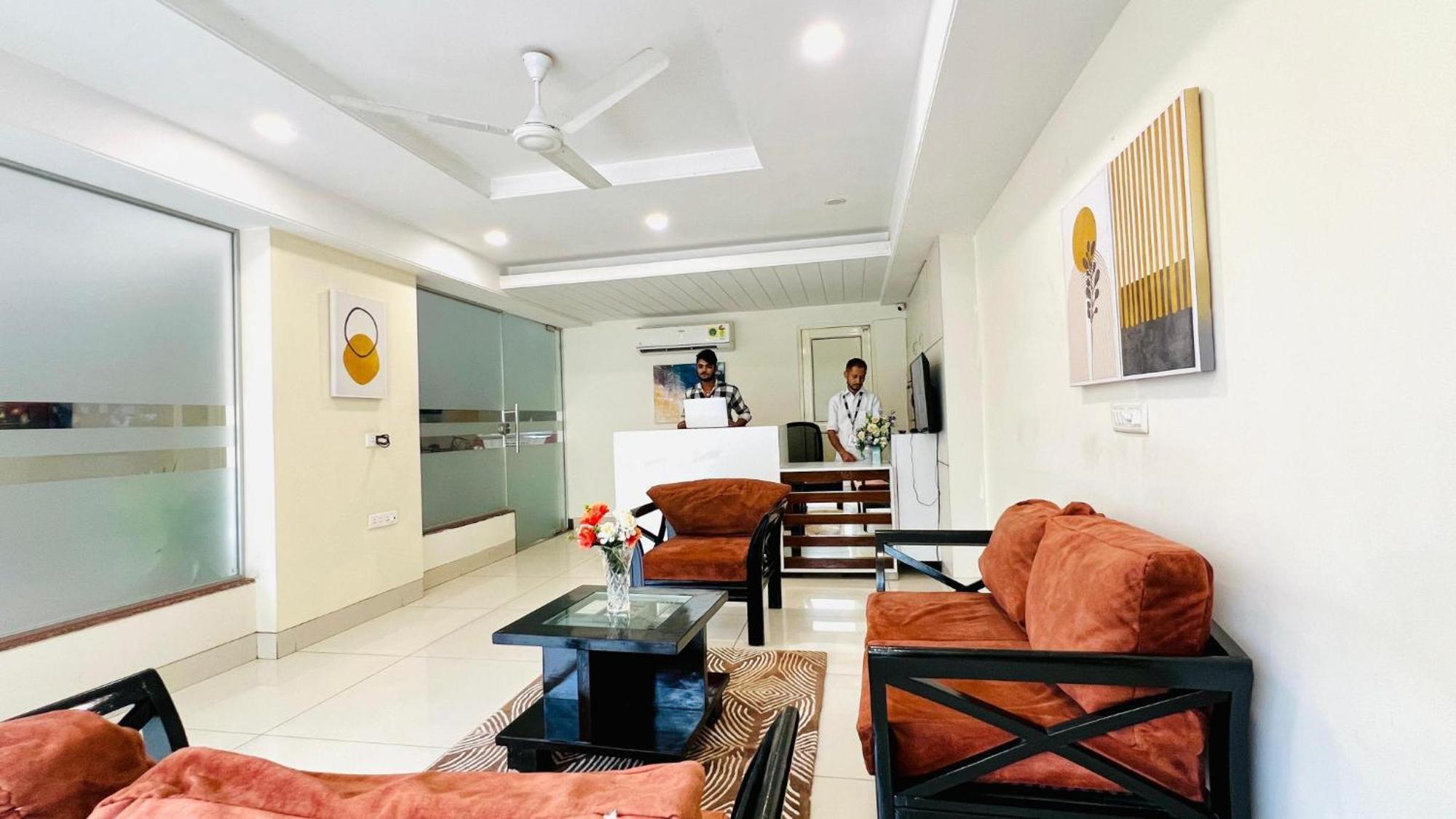Bluo Studio2 Golf Course Road - Gym, Terrace Garden Gurgaon Exterior photo