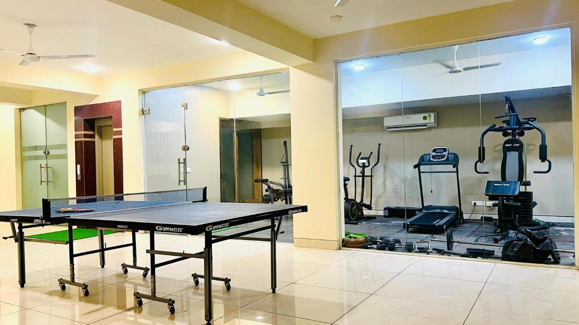 Bluo Studio2 Golf Course Road - Gym, Terrace Garden Gurgaon Exterior photo